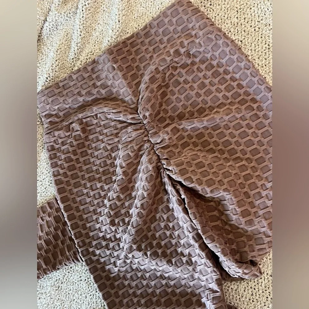 Brown‎ scrunch leggings